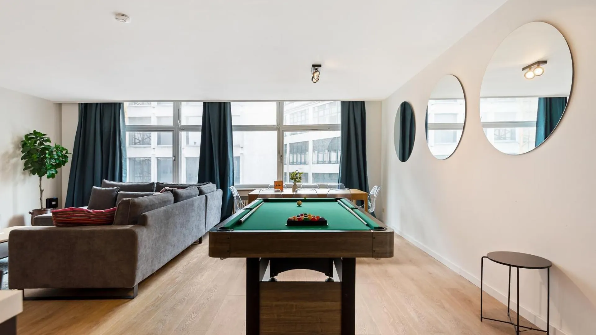 Cozy Antwerp - City Family Apartment With Parking